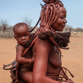 Omangete - Himba woman
